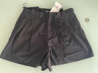 Shorts High waist mit Leinenanteil Gr. M Zara neu Schleswig-Holstein - Neumünster Vorschau