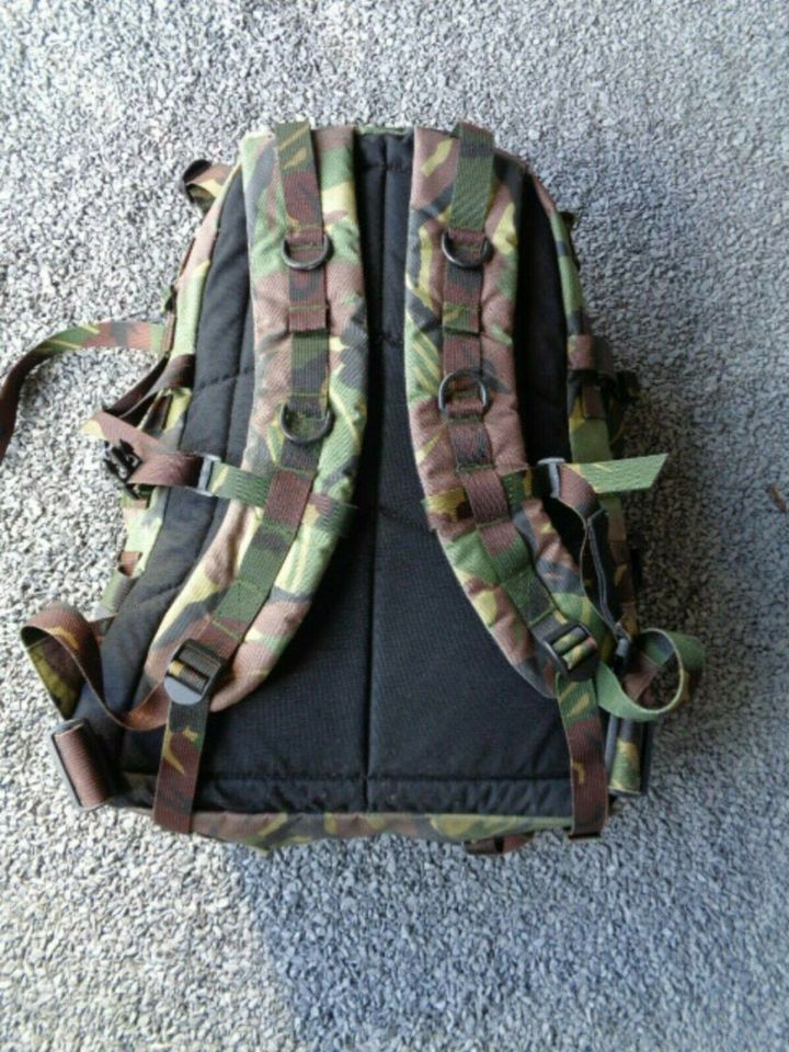 Combat Day Pack Rucksack NL Armee 35 Liter MOLLE DPM in Herzogenrath