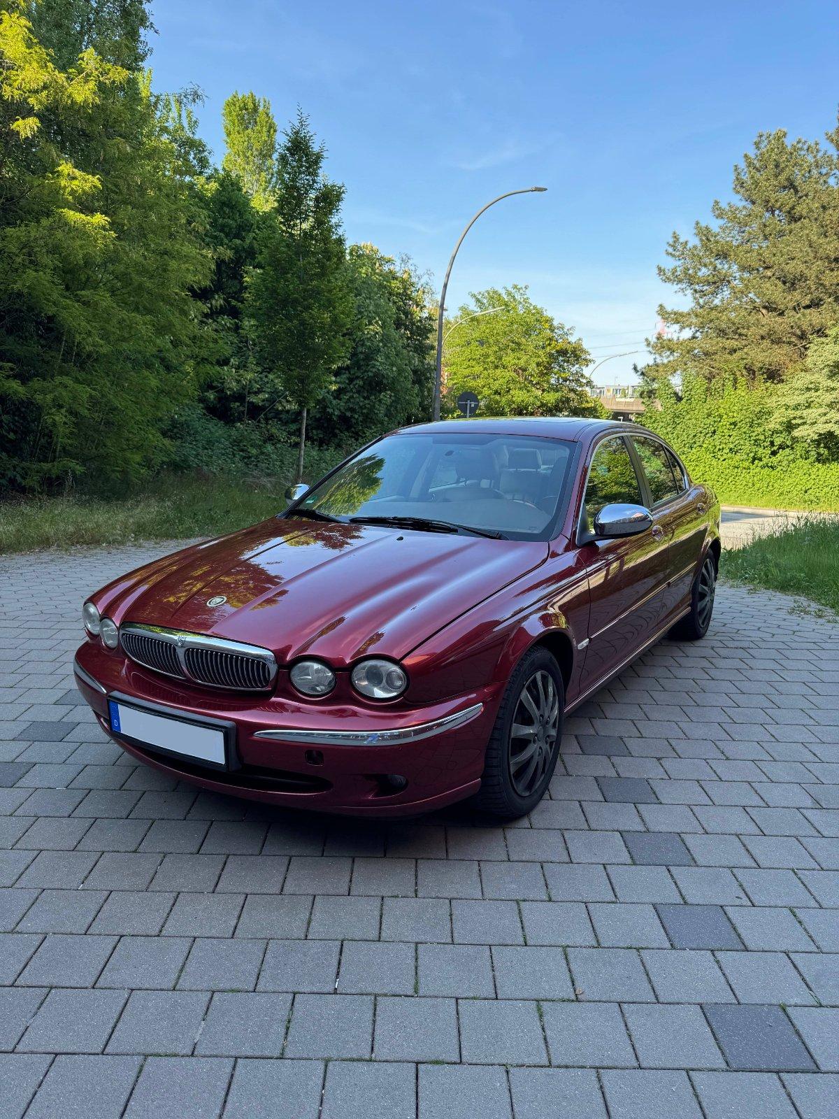 Abbildung des Autos Jaguar X-Type 2.2D