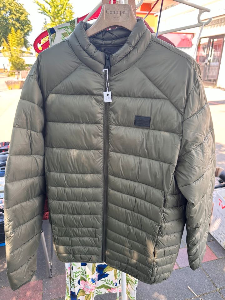 Jack & Jones Herren Steppjacke in Seligenstadt