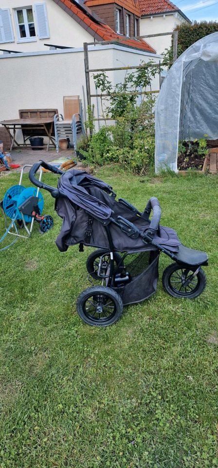 Kinderwagen in Petersberg