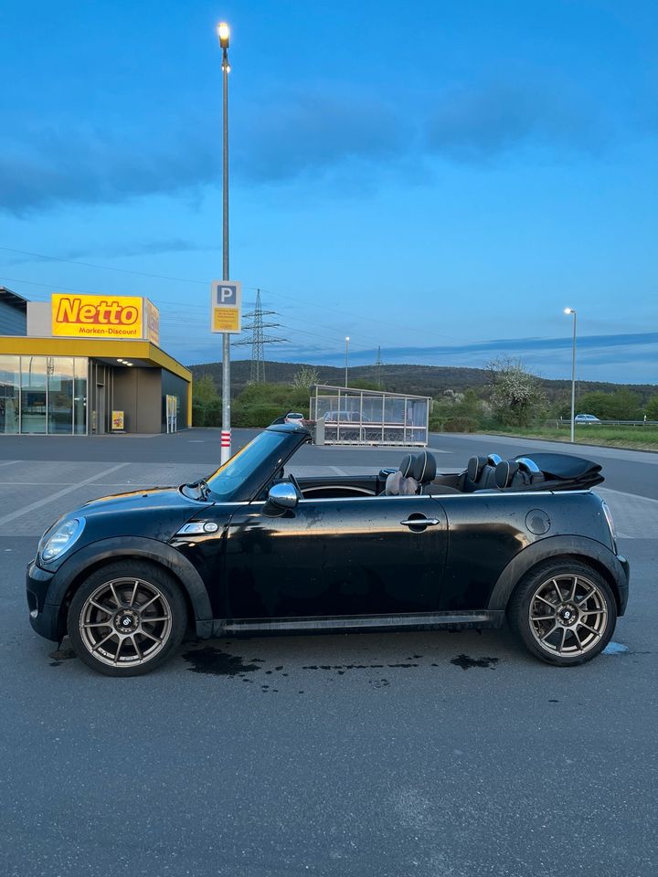 Mini Cooper S Cabrio in Kleinwallstadt