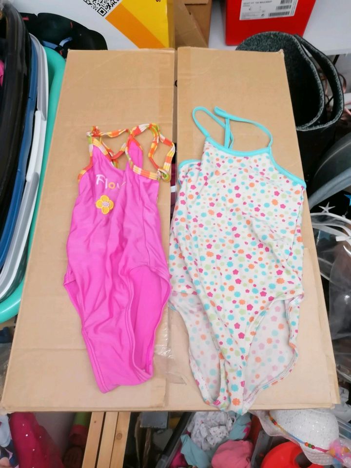 Kinderbadekleidung Badeanzug Bikini 86,92,98,104 in Kaufbeuren
