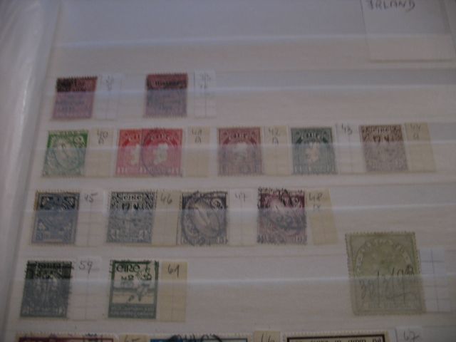 Briefmarkensammlung Irland im Steckalbum in Konstanz