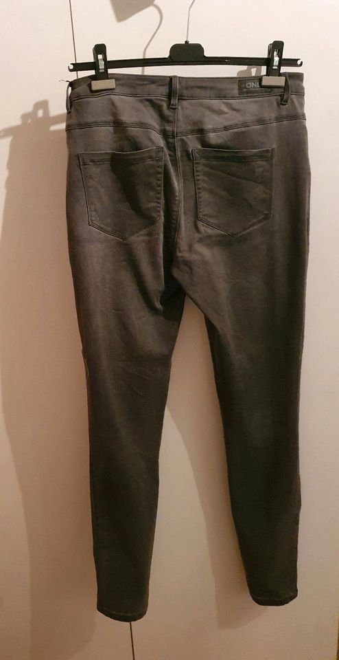 Only Skinny Jeans XL/34 in Mönchengladbach