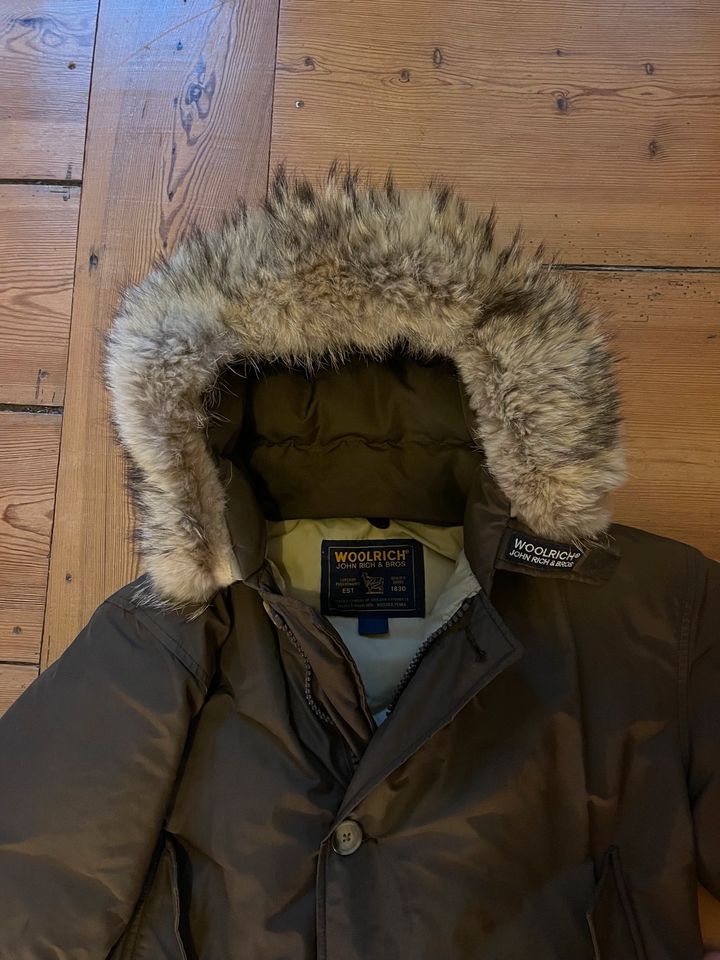 Original Woolrich Arctic Parka Pufferjacke Daunenjacke Moncler in Berlin