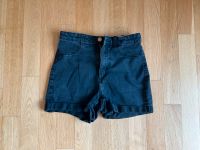 kurze schwarze Jeans / Shorts von H&M, Gr. 170 Frankfurt am Main - Bornheim Vorschau