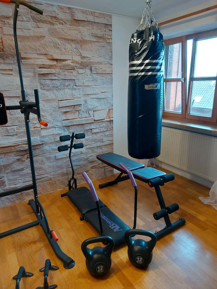 Einzelne Fitnessgeräte in Bad Griesbach im Rottal