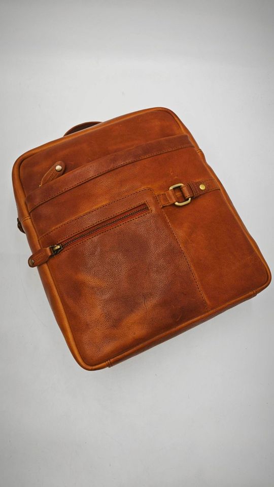 LEDER RUCKSACK  VINTAGE in Roetgen