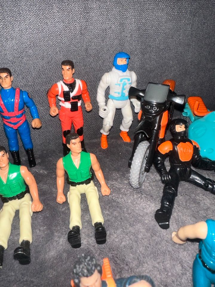 McDonalds Action Man Figuren Sammlung Happy Meal 2001 in Neumünster