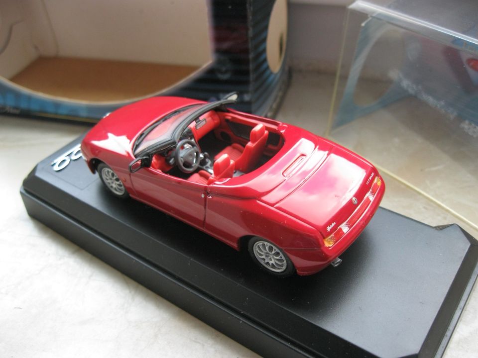 Alfa Romeo Spider 1999 916 Rot Solido 1554 1:43 OVP Modellauto in Bremen