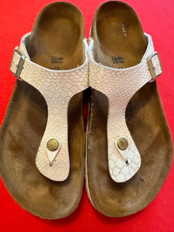 Birkenstock Zehentrenner Gr. 41 in Weiss in Kamp-Lintfort