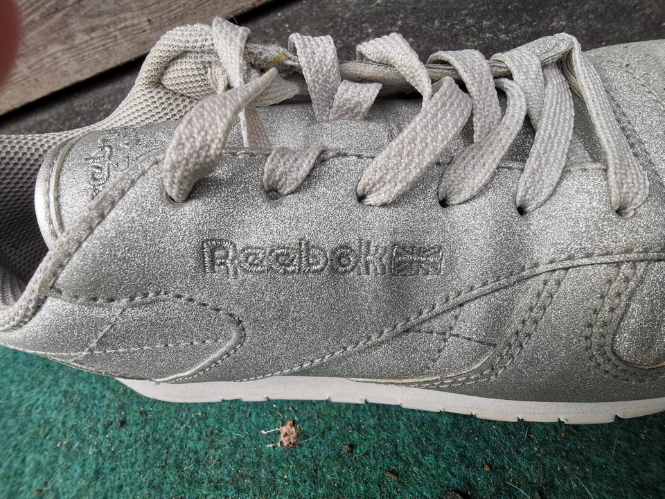 Reebok Sneaker Silber-Glitzer   Gr.38 in Schwalmstadt