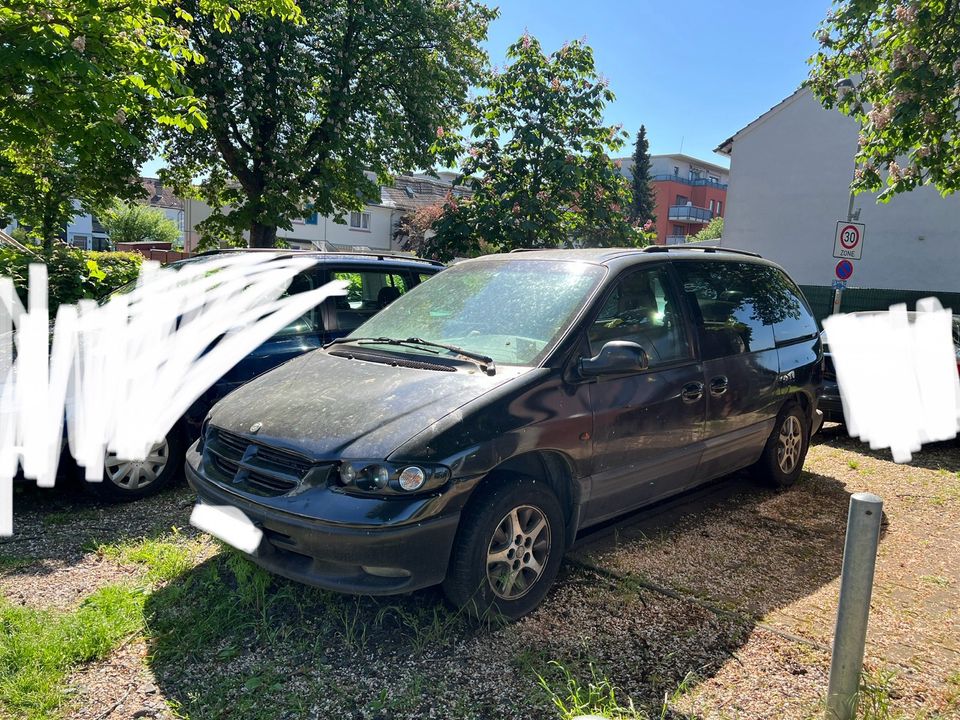 Chrysler Grand Voyager 3,3 Liter in Frankfurt am Main