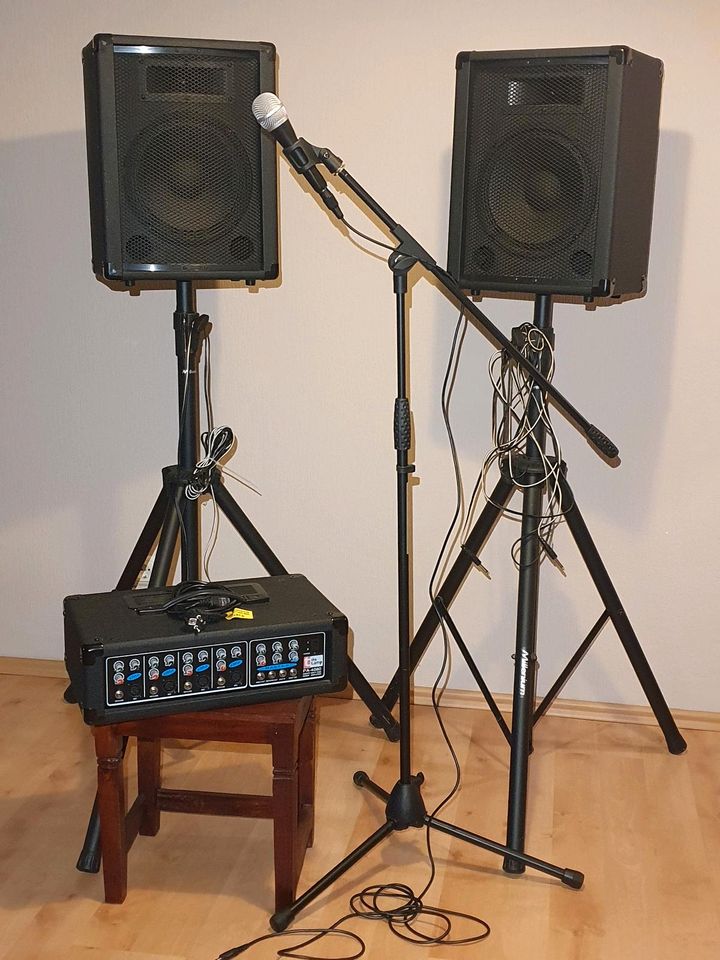 SET Boxen Mischpult Mikro "the t.amp PA 4080 Package Stand Set" in Zarrentin