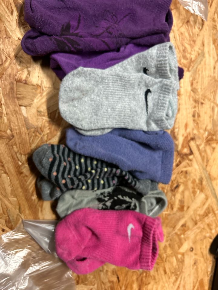 Kurz Socken 35-38 in Berlin