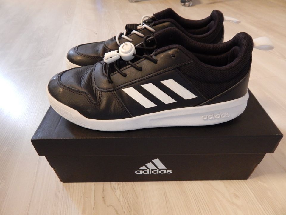 Adidas Tensaur K No Marking Hallensportschuhe Gr. 36 in Niedersachsen -  Rhade | Gebrauchte Kinderschuhe Größe 36 kaufen | eBay Kleinanzeigen ist  jetzt Kleinanzeigen