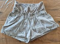 Umstandsmode H&M kurze Stoff Hose Gr. M Sachsen - Dahlen Vorschau
