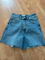 Jeans Shorts Damen blau Größe 32 H&M Brandenburg - Rüdersdorf Vorschau