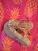TAMARIS Sandalen Gr. 40 Leder NEU! ungetragen! Damen Girls Mädels Hessen - Hanau Vorschau