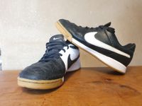 Nike Tiempo Turnschuhe Hallenschuhe Gr. 33 Nordrhein-Westfalen - Höxter Vorschau