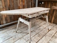 Alter Dekotisch , Holz, weiß gewischt , Vintage , ShabbyChic Baden-Württemberg - Singen Vorschau