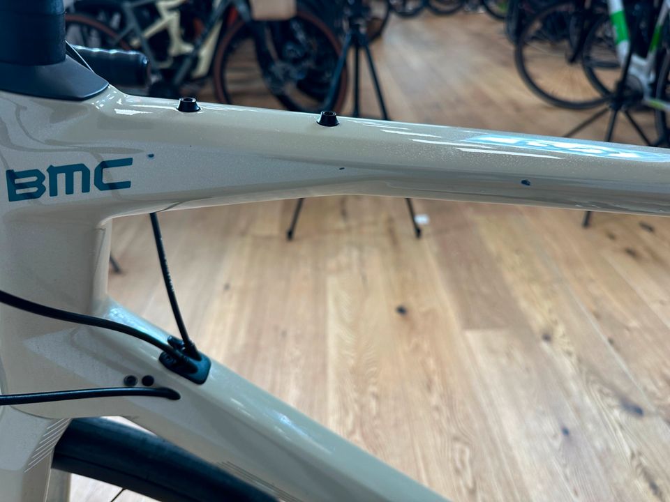 Rennrad BMC Roadmachine Six Shimano 105 Größe 58 in Gengenbach