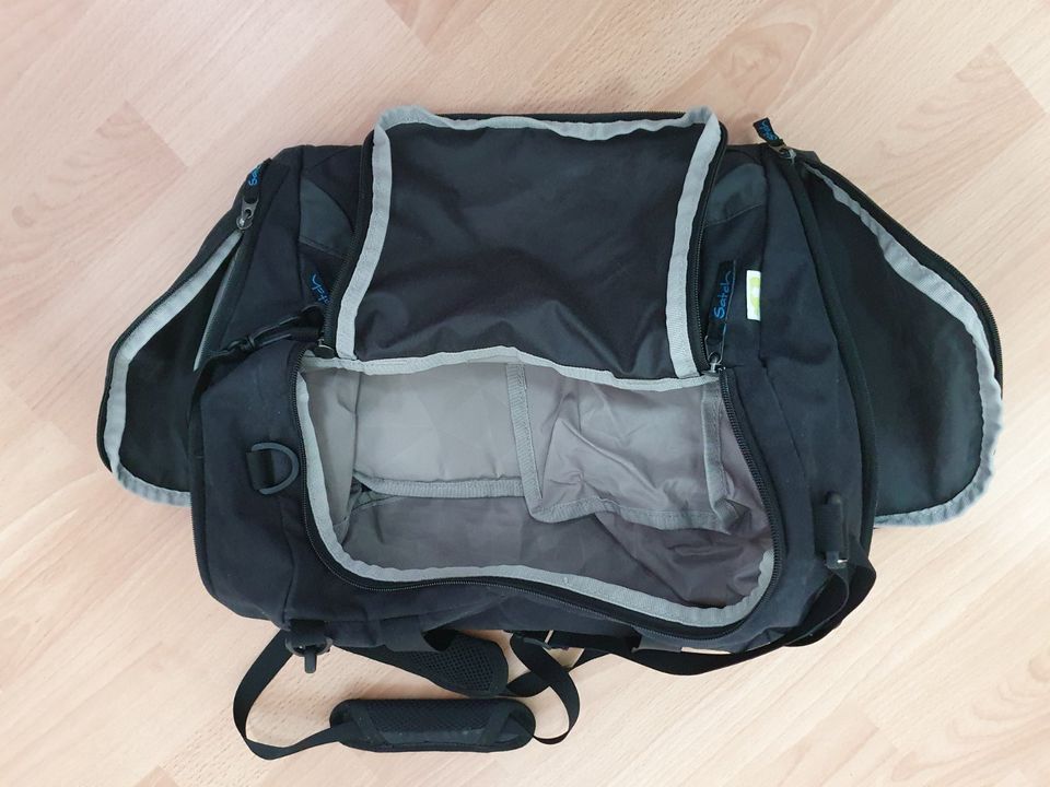 Satch Schulrucksack in Schwarz mit Sporttasche in Steinhagen