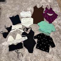 13 Teile Bekleidungspaket Paket Damen S 36 Top Kleid Bikini häkel Rheinland-Pfalz - Ludwigshafen Vorschau