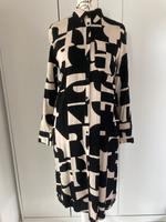 Kleid Sommerkleid schwarz beige creme Viskose xs s NEU Nordrhein-Westfalen - Erftstadt Vorschau