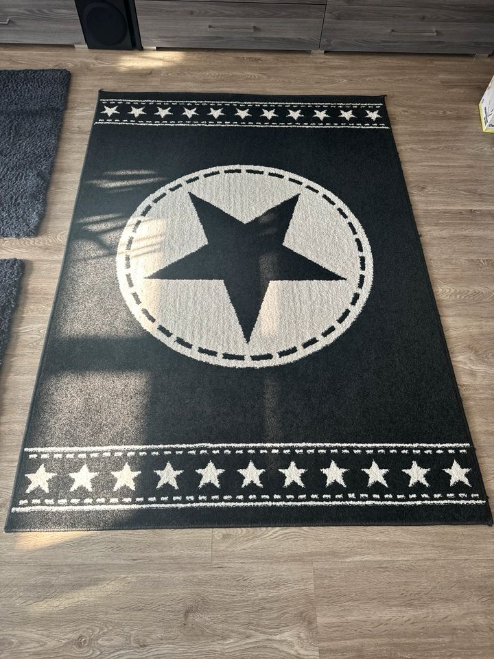 Teppich schwarz/weiß in Hannover