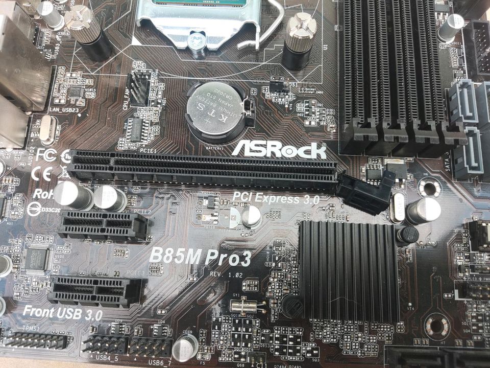 ASRock B85M Pro3 + Intel Xeon E3-1231 V3 + Alpenföhn Brocken ECO in Göppingen