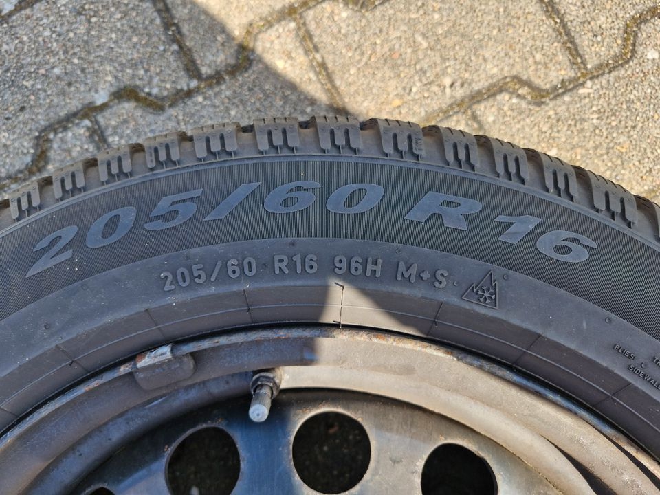 Winterräder Ford Transit-Connect 205/60/16 96H Pirelli DOT2021 in Stein