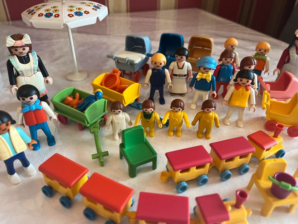 Playmobil Kinder Figuren und Zubehör in Brigachtal