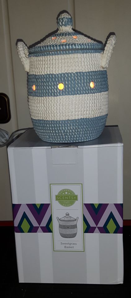 Scentsy Sweetgrass Basket Warmer neu / unbenutzt in Ochsenfurt