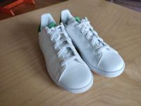 Adidas Sportschuhe Kinder Grösse 32 Hessen - Taunusstein Vorschau