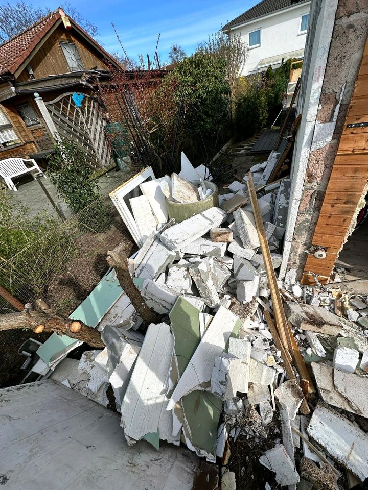 Garten Abriss Gartenlaub Bungalow Abbruch Rückbau Bauschutt Entsorgung in Berlin