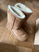 UGG Boot (braun) Bayern - Ebrach Vorschau