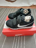 Nike Kinderschuhe Große 13,5 UK *NEU* Hessen - Neu-Isenburg Vorschau