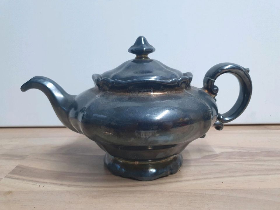 WMF Teekanne Kanne Kaffeekanne Silber Heinrich Porzellan 1,5l in  Baden-Württemberg - Remseck am Neckar | eBay Kleinanzeigen ist jetzt  Kleinanzeigen