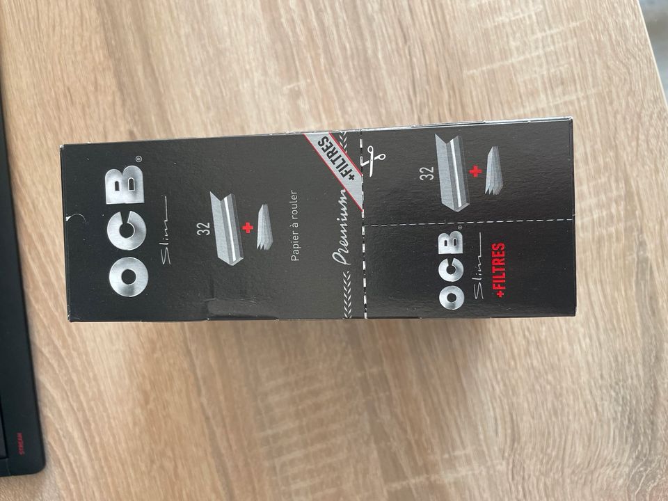 OCB Schwarz Zigarettenpapier Premium Long Slim + Tips in Rodgau