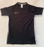 Nike Trainingsshirt Gr. L 147-158 Niedersachsen - Braunschweig Vorschau