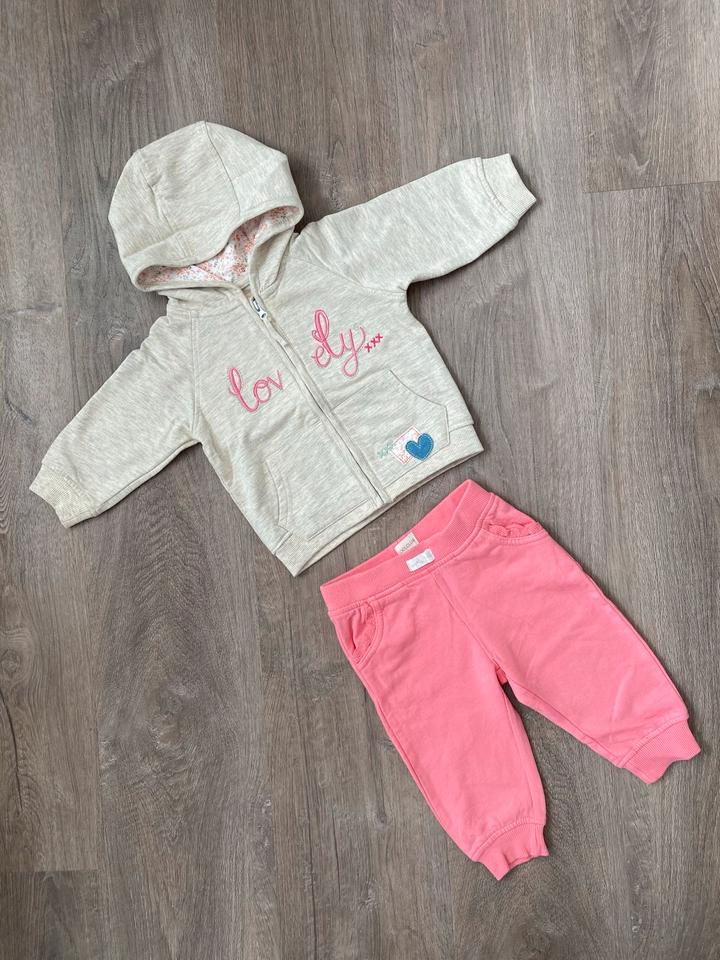 Gr.68⭐️Babykleidung Sweatjacke Jogginghose Sweatkombi Mädchen in Oberlungwitz