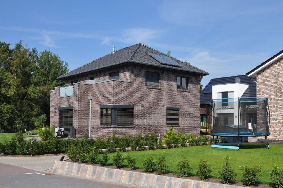 Sie haben das Grundstück - Planen und Bauen- Stadtvilla 120 - Traumhaus Alles aus einer Hand in Wiefelstede