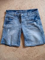 Jeans Kurz Shorts 40 Niedersachsen - Esens Vorschau
