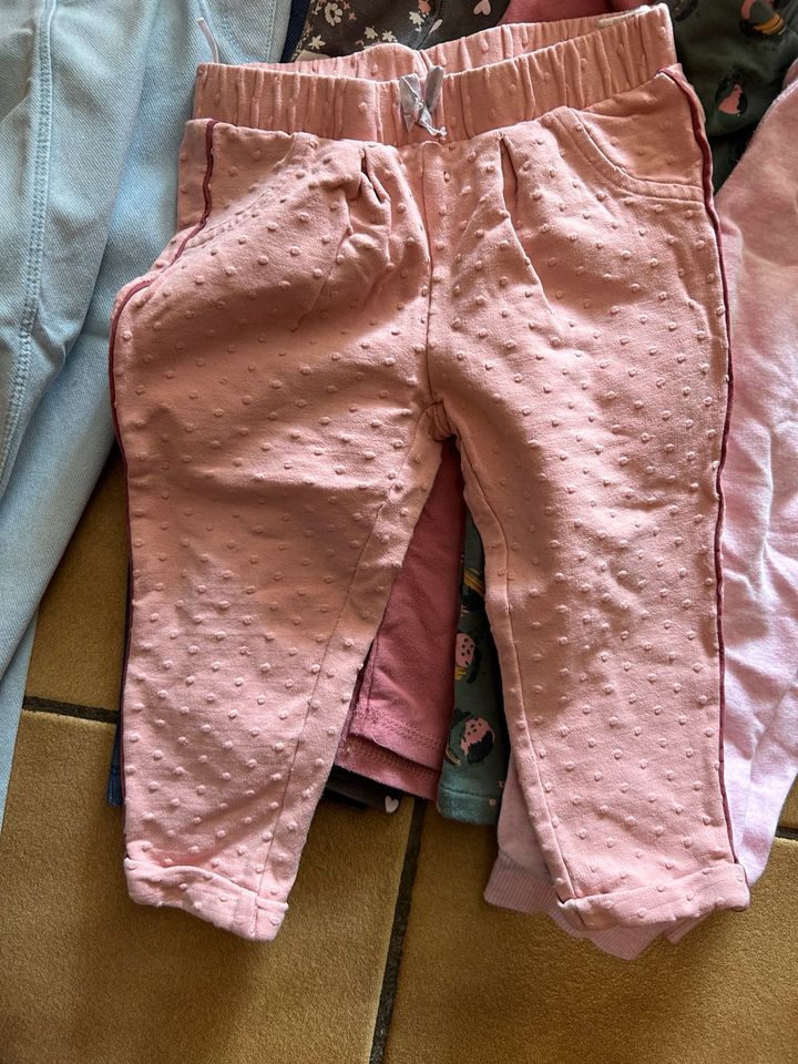 Jogginghose Leggins Hose Gr. 86-92 Mädchen in Heppenheim (Bergstraße)