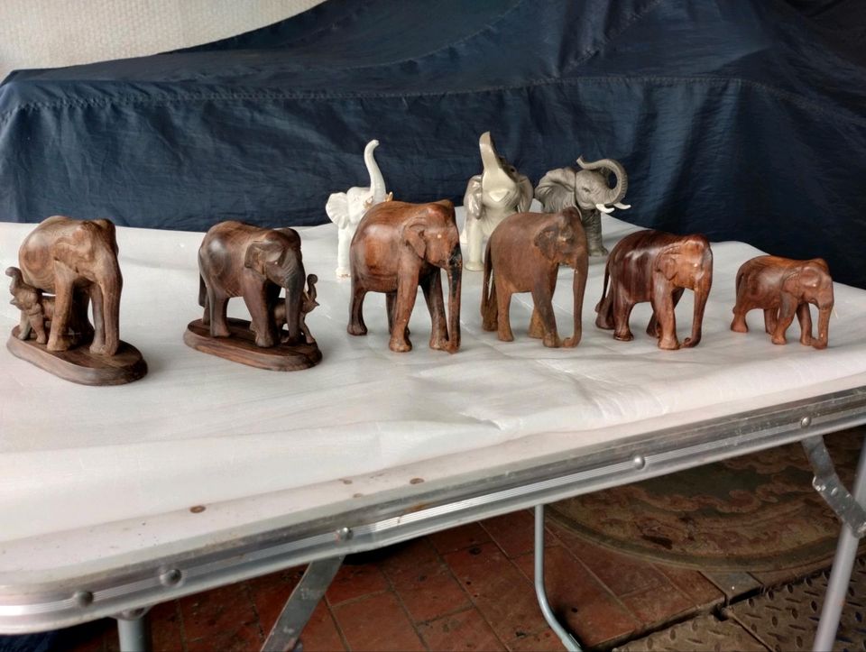 Holzfiguren Elefanten und Porzellan Figuren Elefant in Heilbad Heiligenstadt