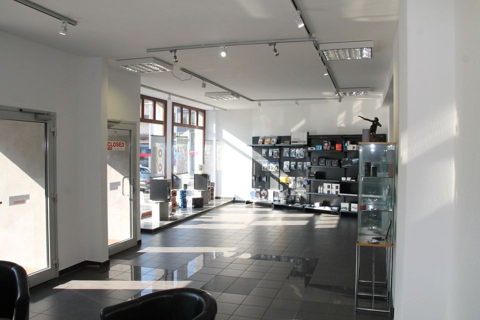 Laden/Büro/Ausstellung/Optiker/Bistro in zentraler und exponierter Lage in Bensheim