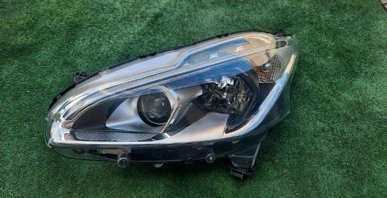 Peugeot 208 LED Scheinwerfer links 9810601980 90048730 ✅