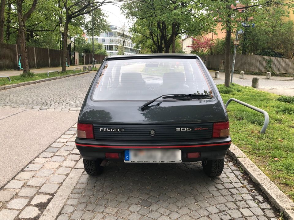 Peugeot 205 Look 1991 Oldtimer in München